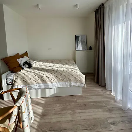 Pajurio Apartamentai Su Didele Terasa *